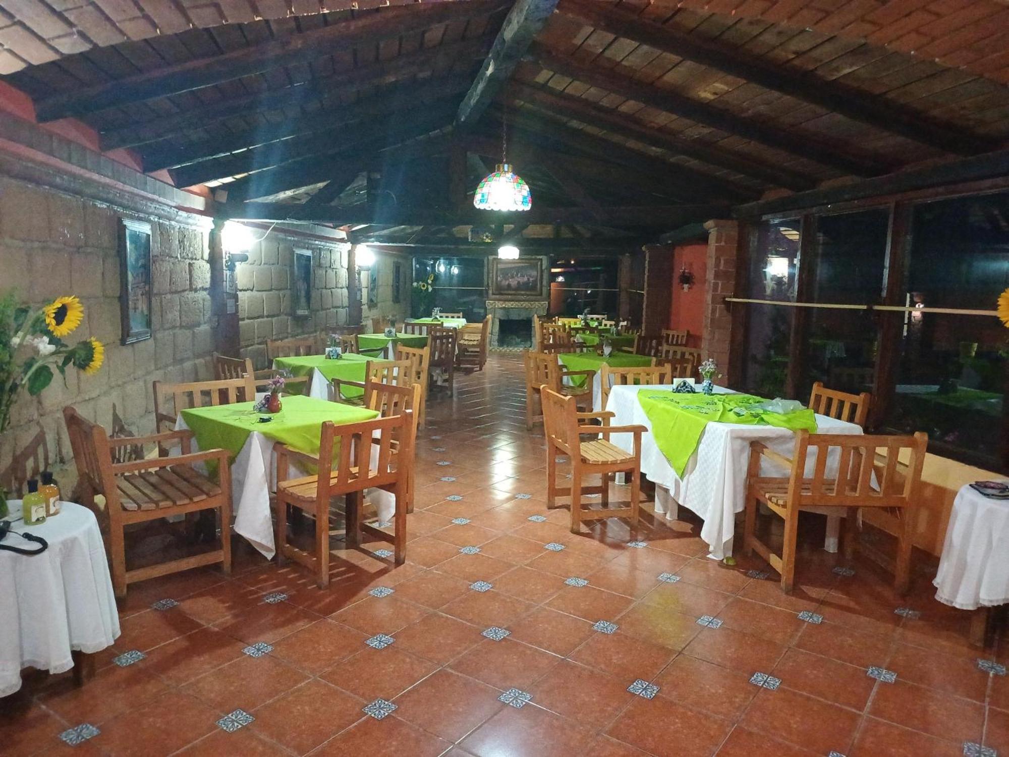 Plaza Don Gabino Hotel Y Restaurante Mineral de Angangueo Exterior photo