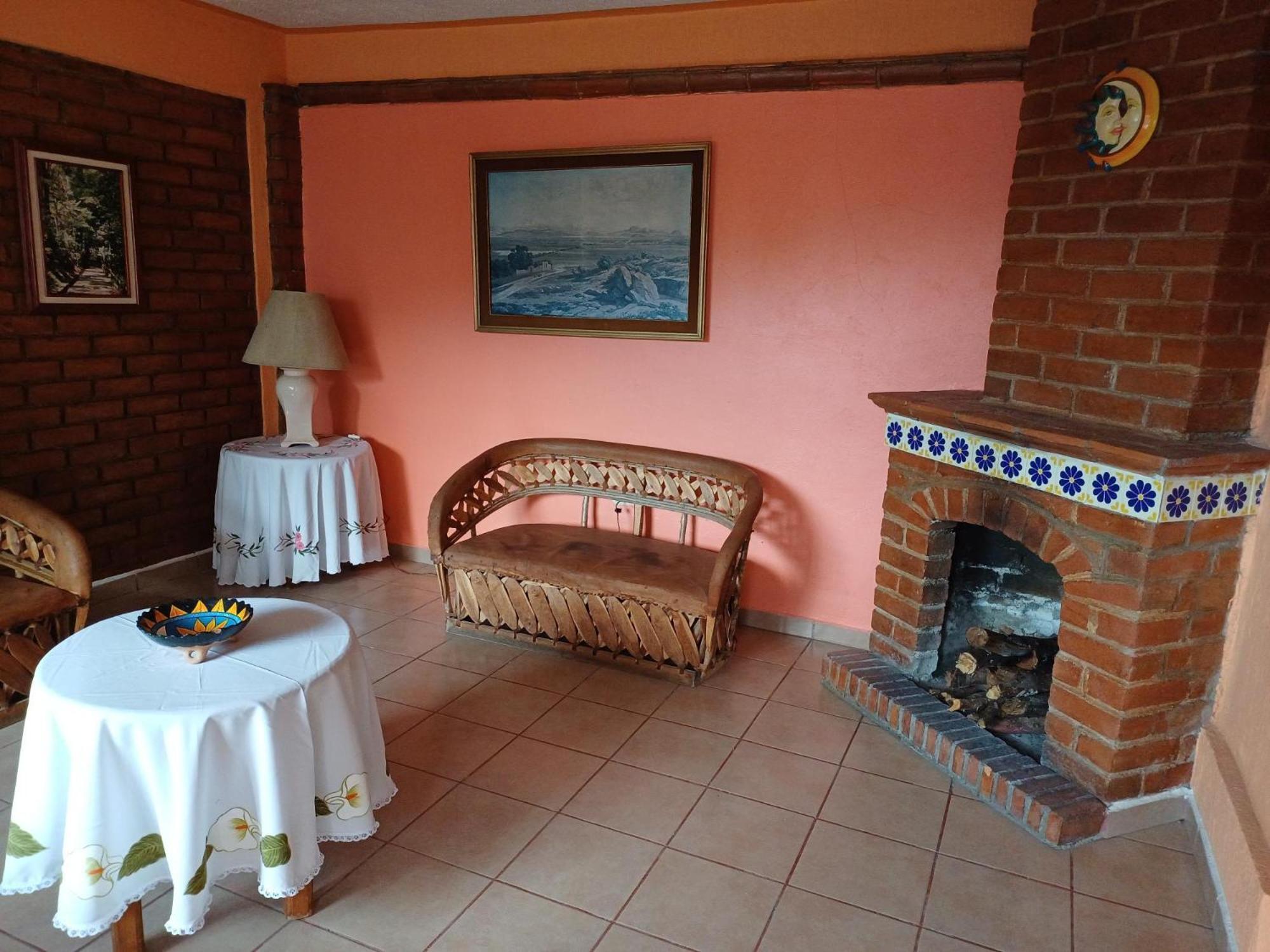 Plaza Don Gabino Hotel Y Restaurante Mineral de Angangueo Exterior photo