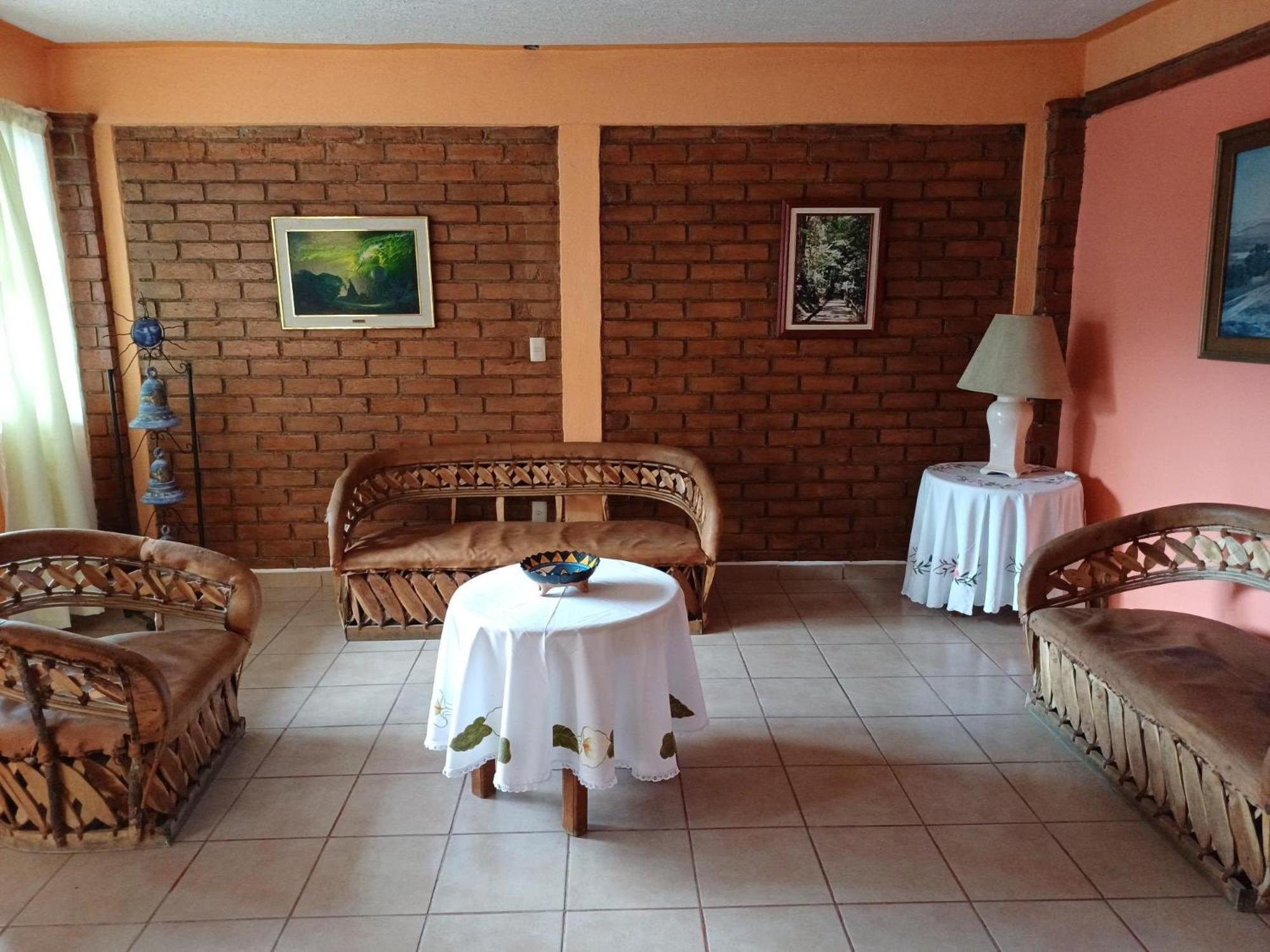 Plaza Don Gabino Hotel Y Restaurante Mineral de Angangueo Exterior photo